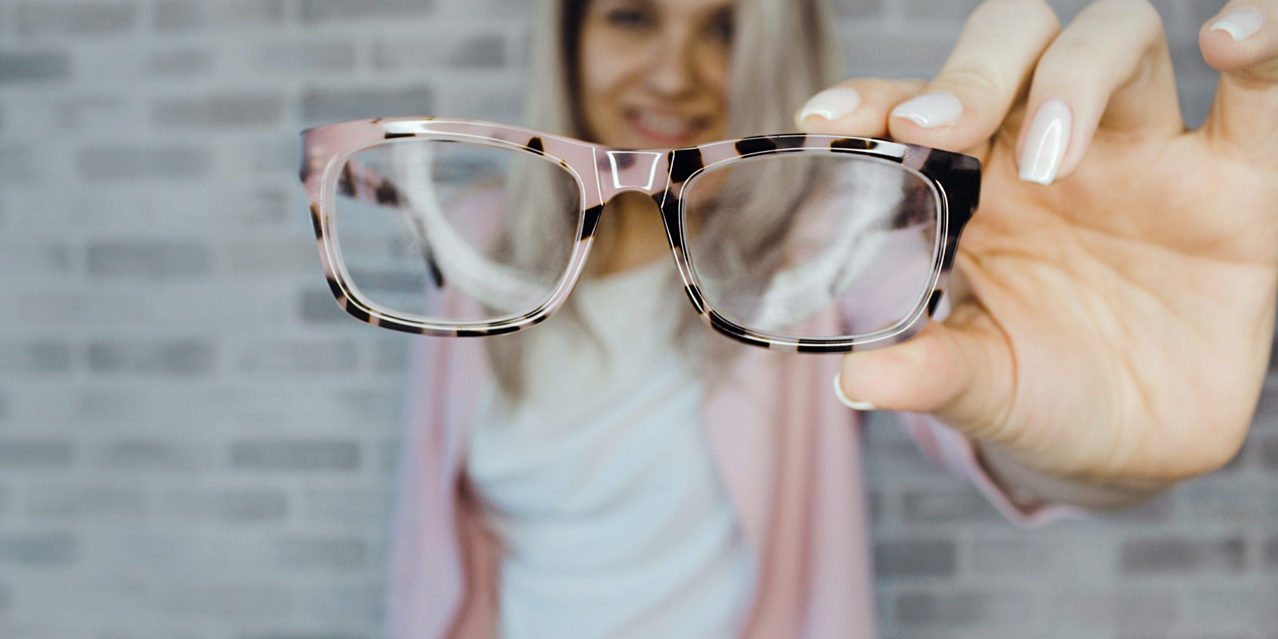 pexels-designecologist-975668